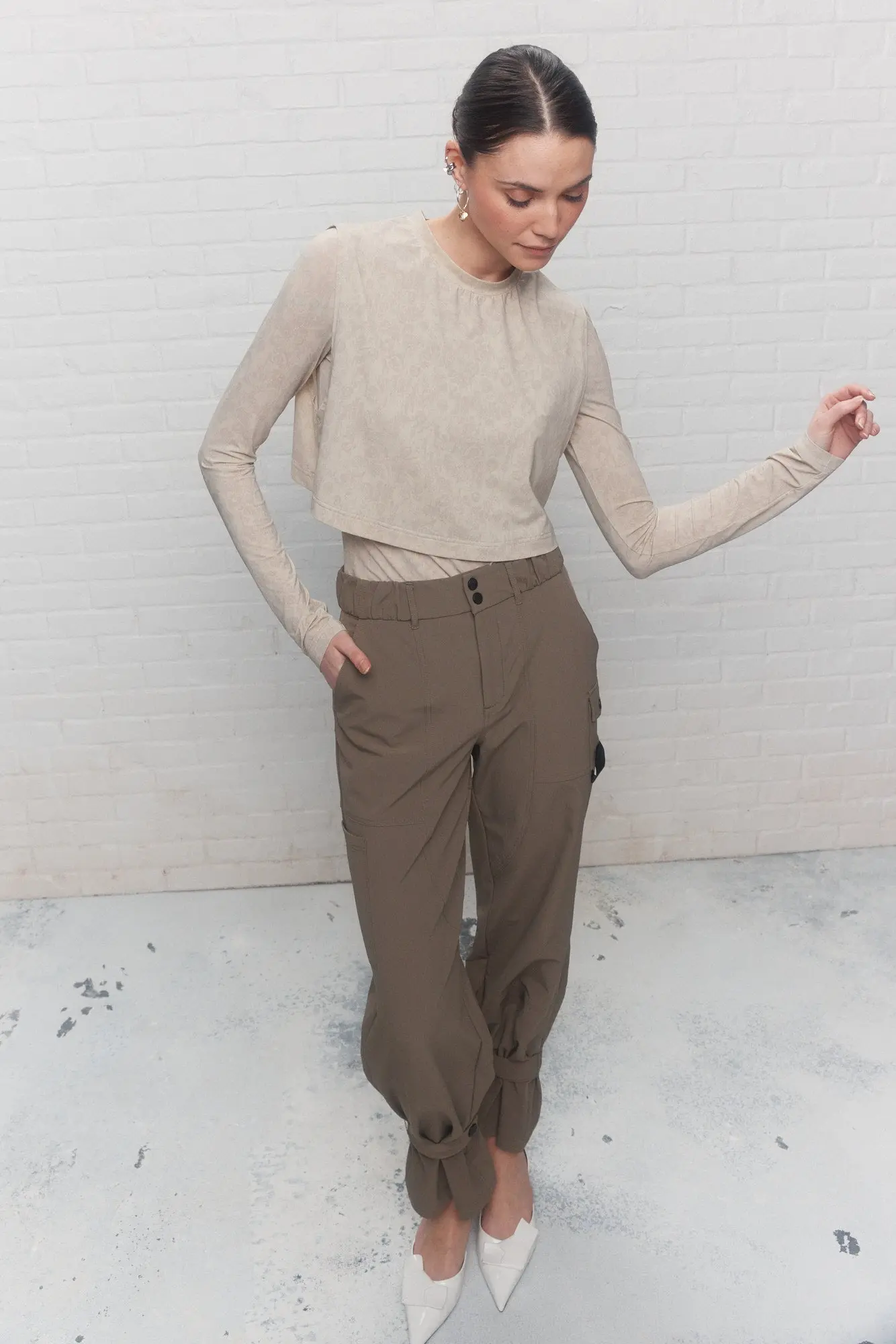 Chandail taupe imprimé avec superposition | Gogo – Image 5