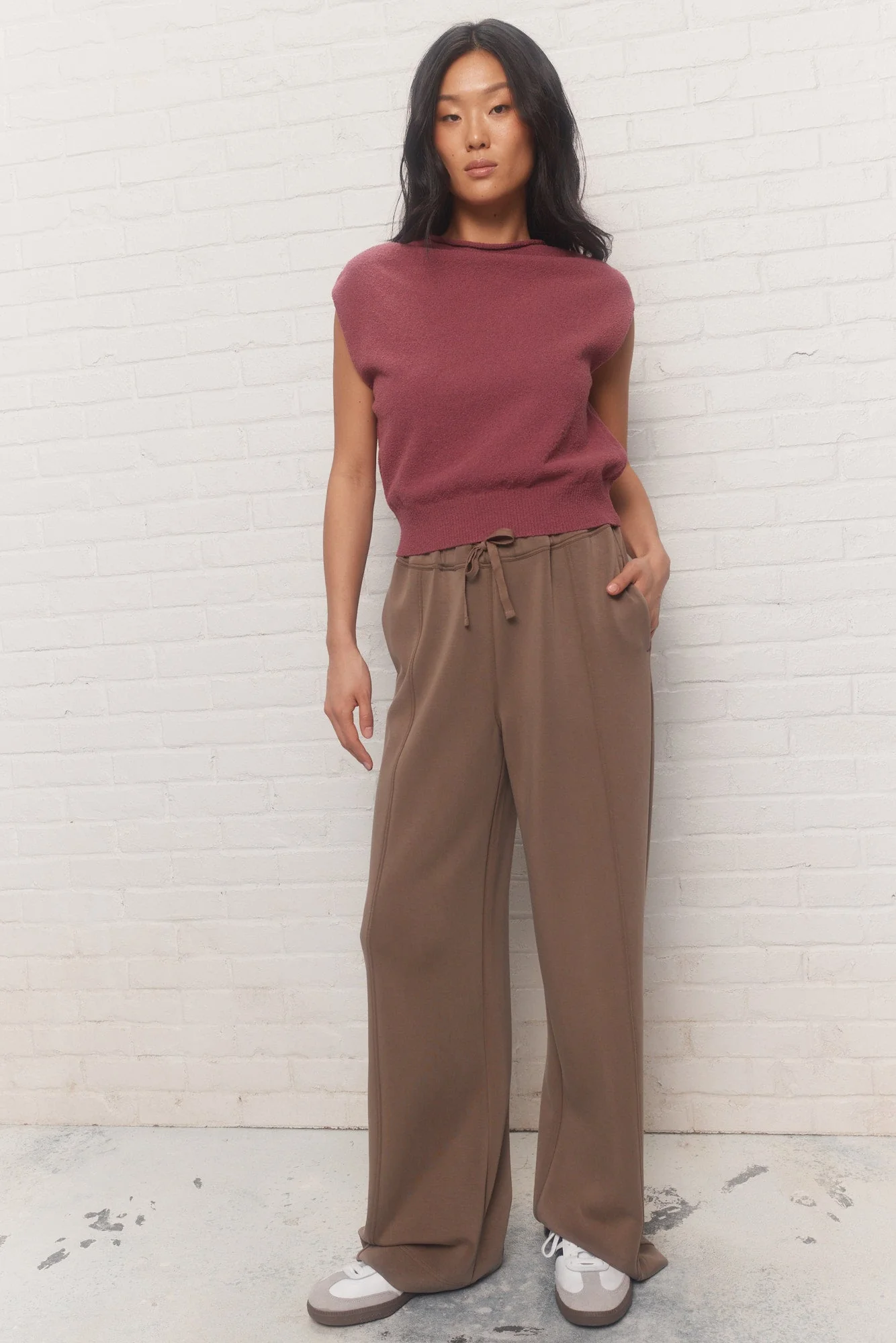 Carla | Chandail rose sans manches – Image 2