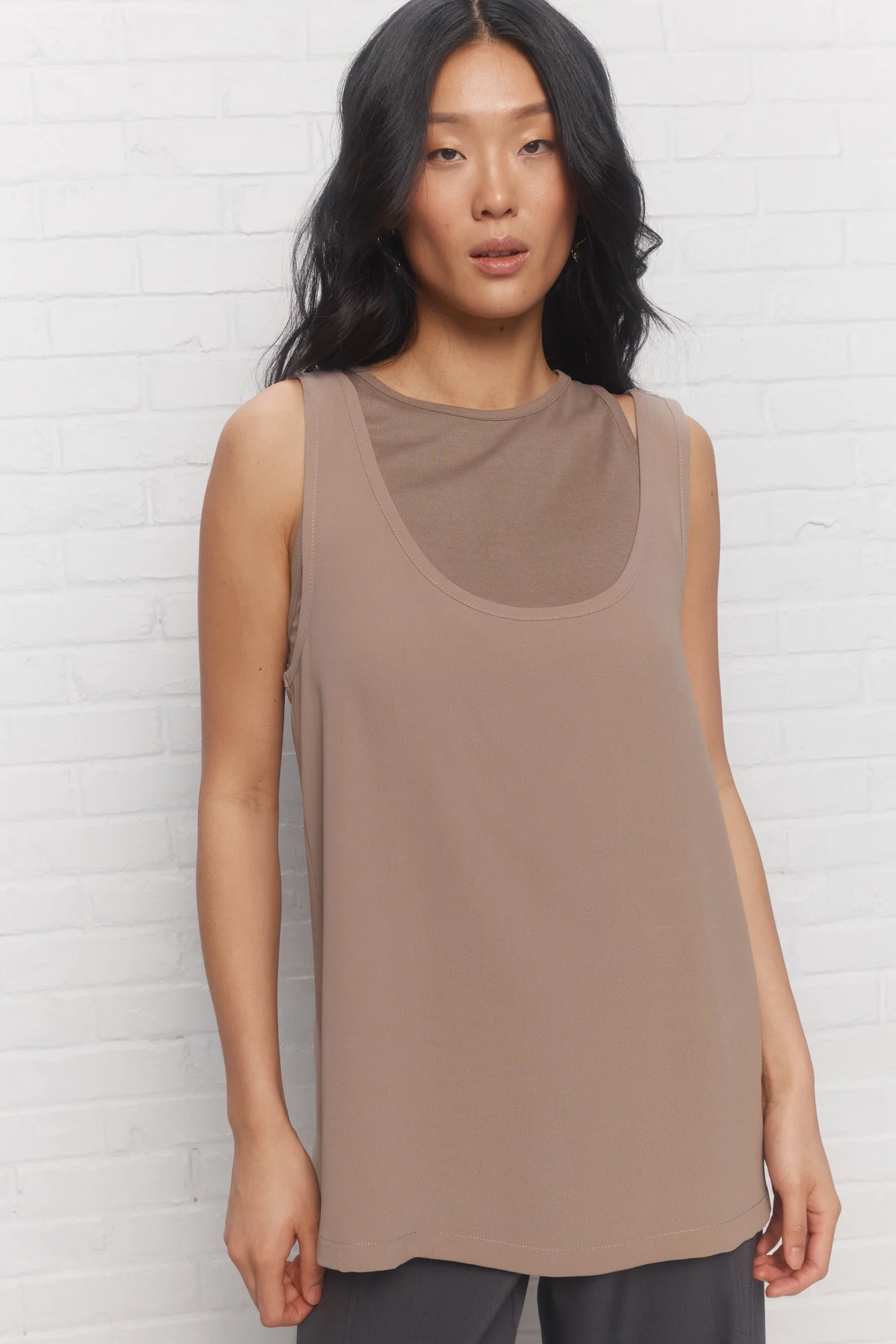 Azure | Camisole taupe 2-en-1 – Image 2