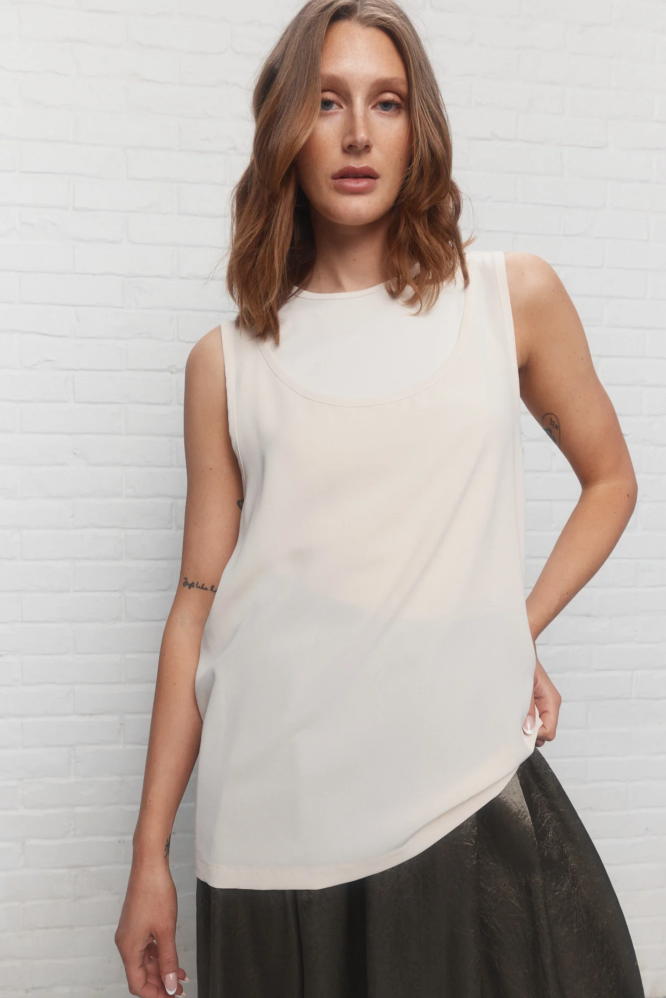 Azure | Camisole beige 2-en-1 – Image 2