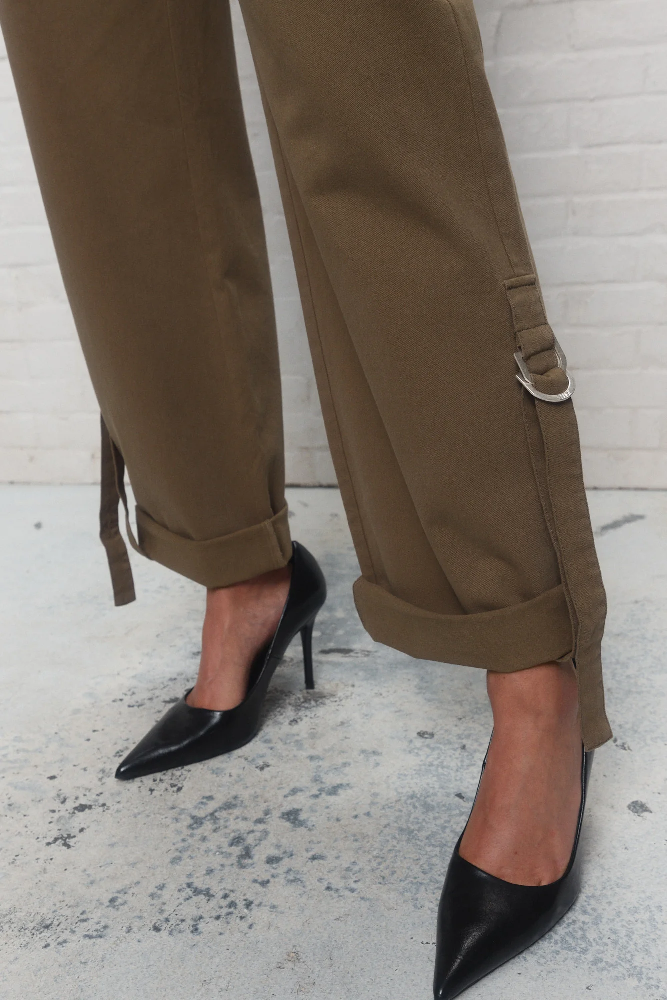 Tiara | Le pantalon vert utilitaire – Image 8