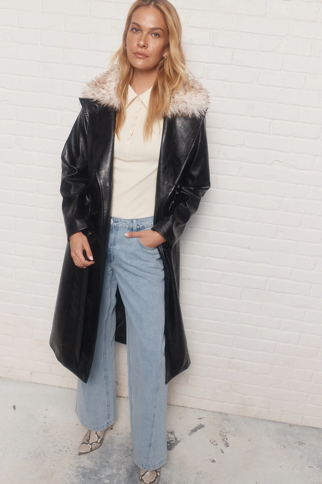 Deborah | Manteau noir – Image 2