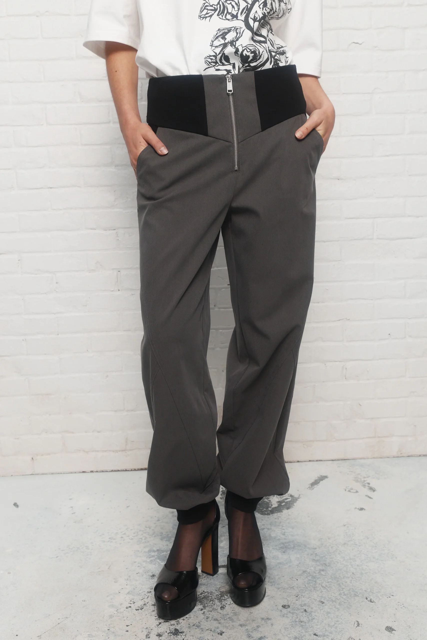 Oksana | Pantalon gris – Image 4