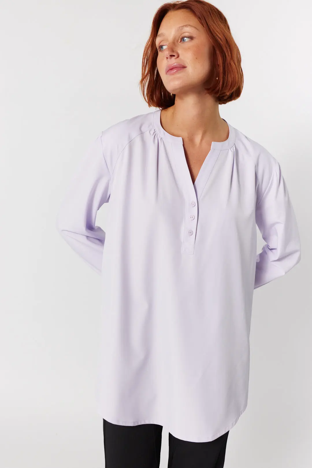 Blouse lilas à encolure boutonnière | Tyllie – Image 4