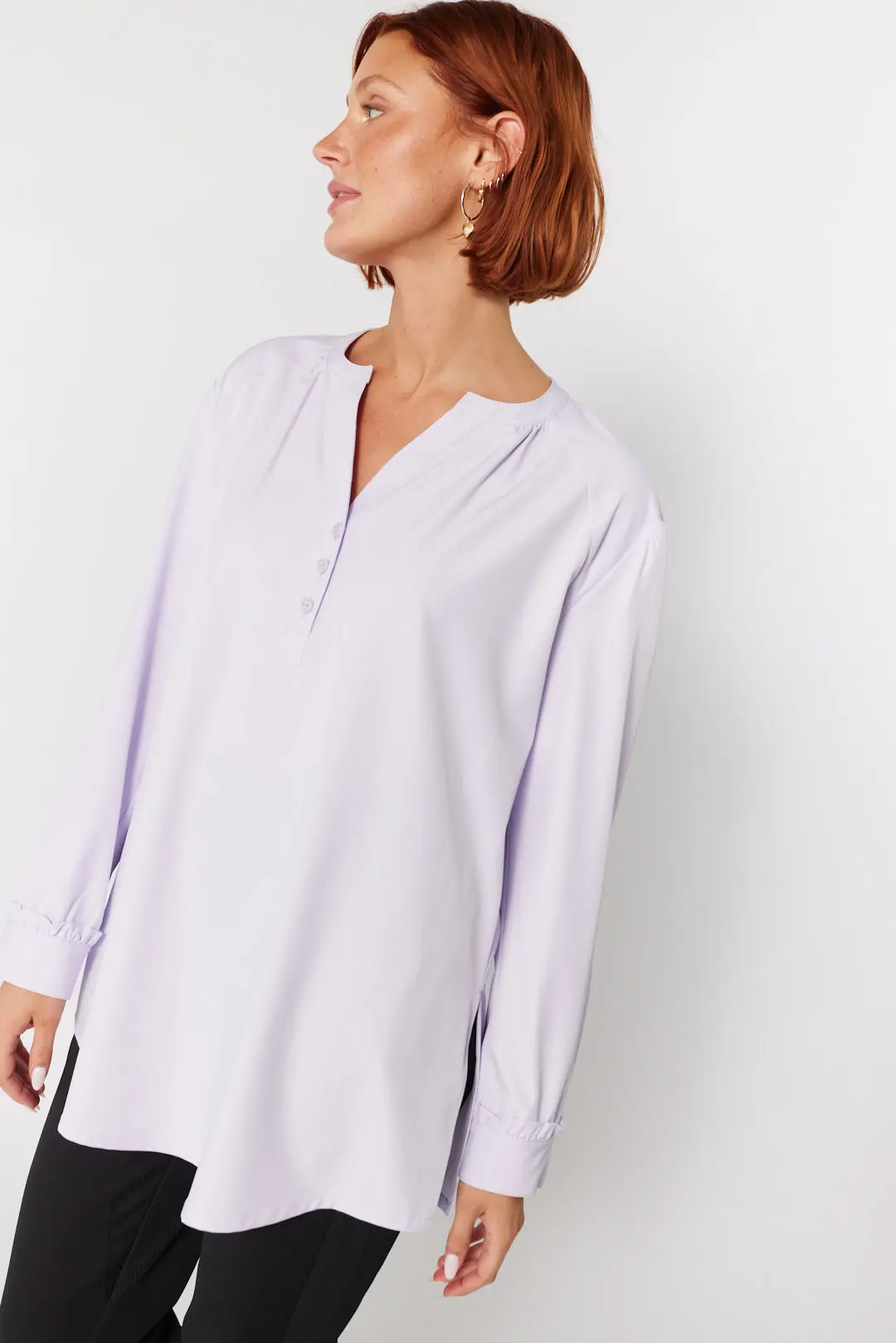 Blouse lilas à encolure boutonnière | Tyllie – Image 6