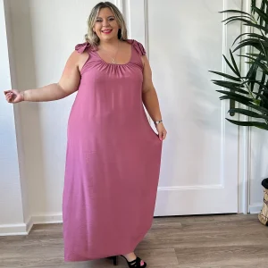 Robe longue bretelles à noeud rose