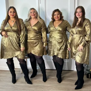 Robe courte élégante dorée