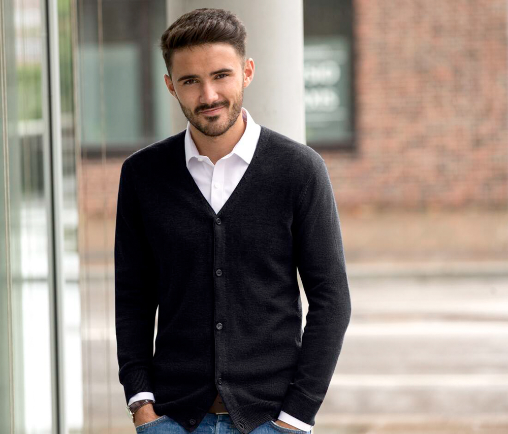 Men’s v-neck knitted cardigan – Image 2