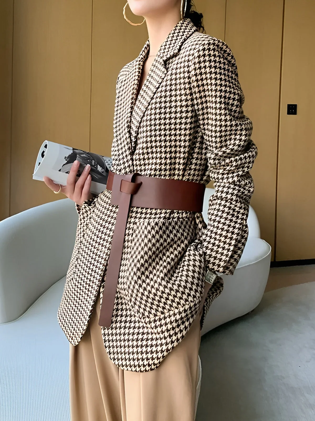 Blazer femme pied-de-poule avec ceinture et fente – Image 5