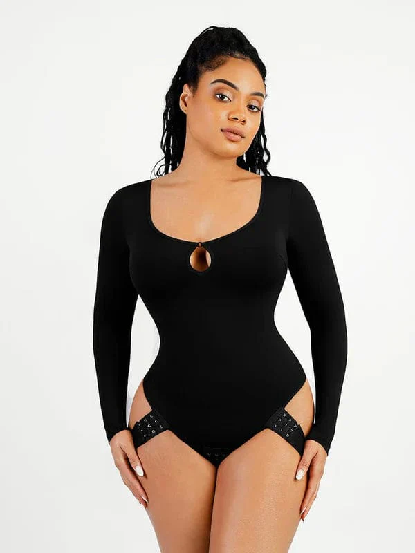Body à manches longues avec shapewear intégré et décolleté en scoop, avec une culotte – Image 2