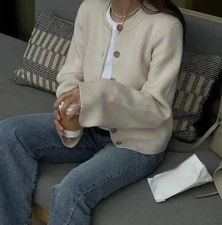 Cardigan femme moderne à boutons tendance – Image 4