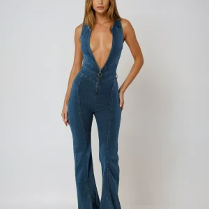Combinaison en denim femme décolleté plongeant bleu