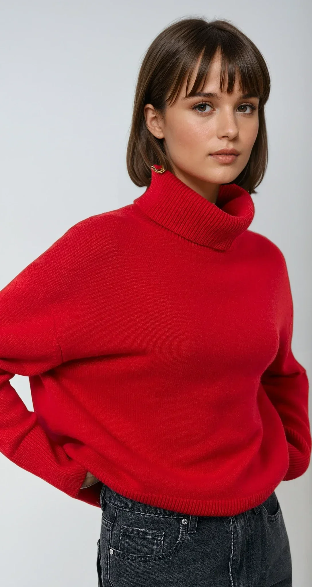 Pull col roulé oversize femme rouge moderne