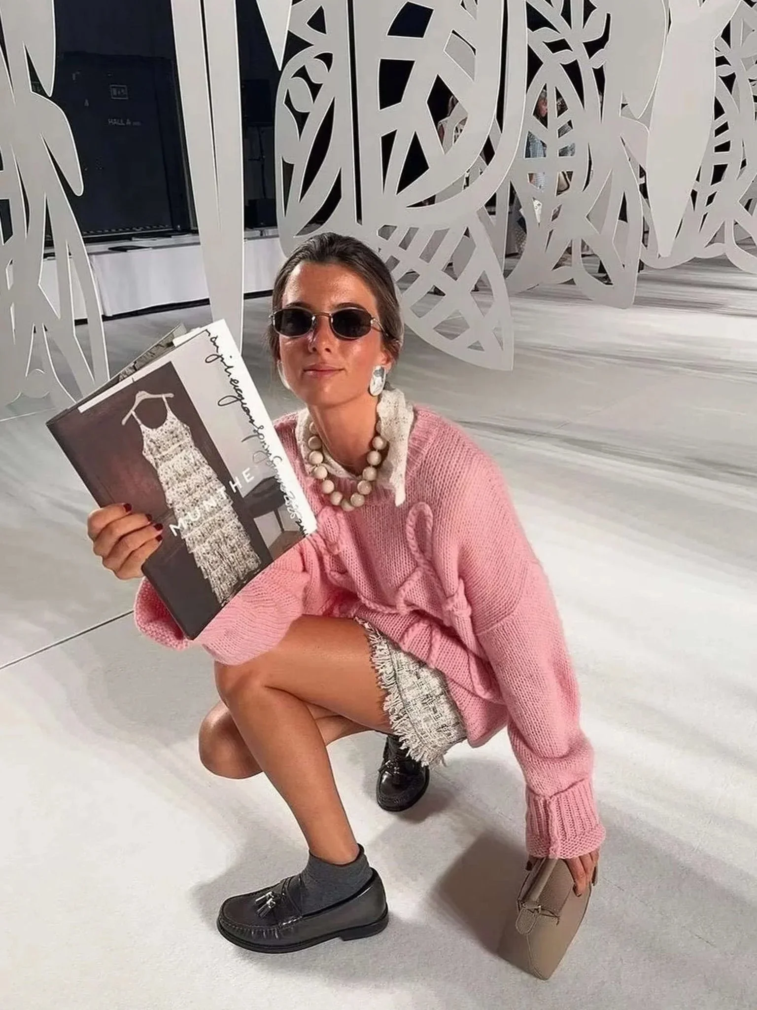 Pull femme à motif texturé moderne – Image 4