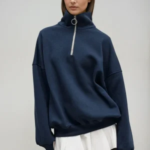 Pull à fermeture éclair bleu marine avec coupe décontractée