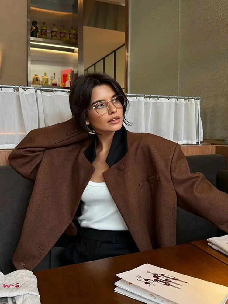 Veste blazer courte marron femme avec poches et col – Image 6