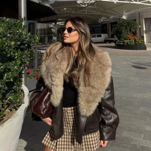 Veste Femme Marron Vintage à Col Doublé et Poches