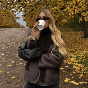 Veste femme oversize effet shearling marron foncé