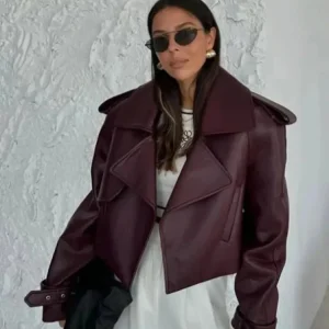 Veste oversize femme en similicuir bordeaux avec larges revers